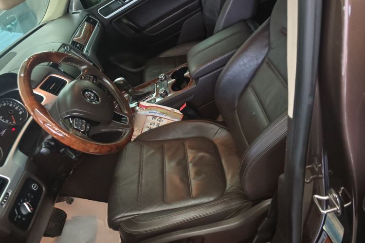 Used Volkswagen Touareg 2014 3.0 TSI New Edition Left Front Seat