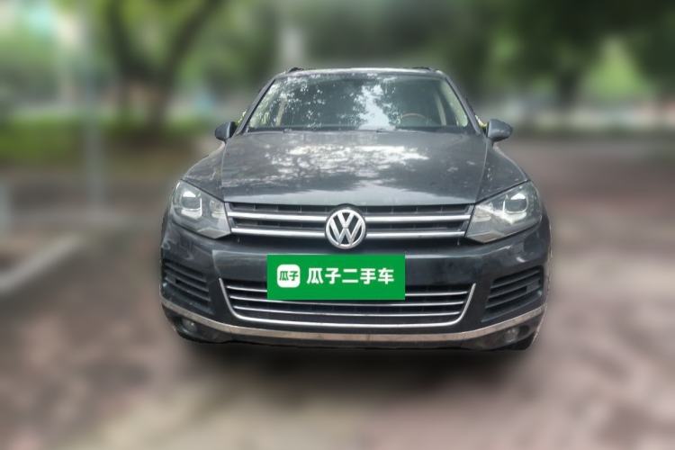 Used Volkswagen Touareg 2014 3.0 TSI New Edition Front