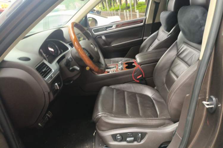 Used Volkswagen Touareg 2014 3.0 TSI New Edition Left Front Seat