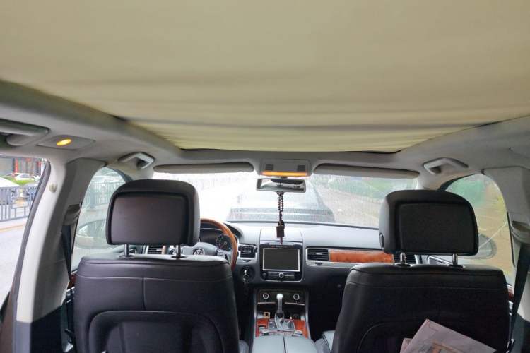 Used Volkswagen Touareg 2014 3.0 TSI New Edition Headliner