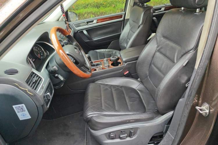 Used Volkswagen Touareg 2014 3.0 TSI New Edition Left Front Seat