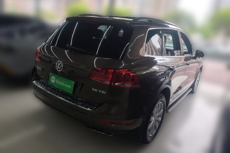 Used Volkswagen Touareg 2014 3.0 TSI New Edition Rear Right 45 Deg
