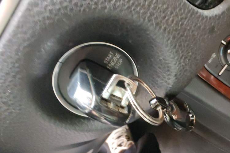 Used Volkswagen Touareg 2014 3.0 TSI New Edition Vehicle Key