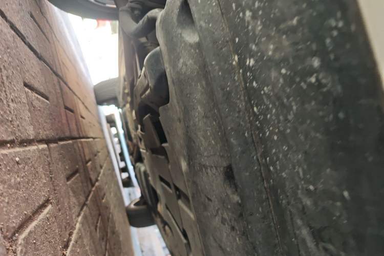 Used Volkswagen Touareg  Chassis Front