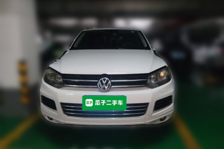 Used Volkswagen Touareg 2014 3.0 TSI New Edition Front