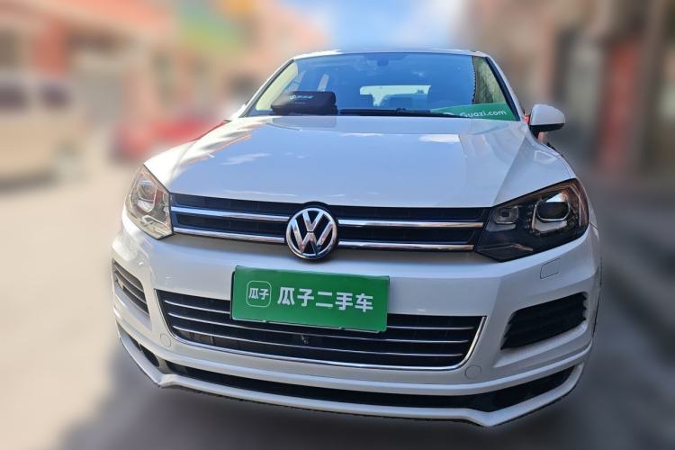 Used Volkswagen Touareg  Front