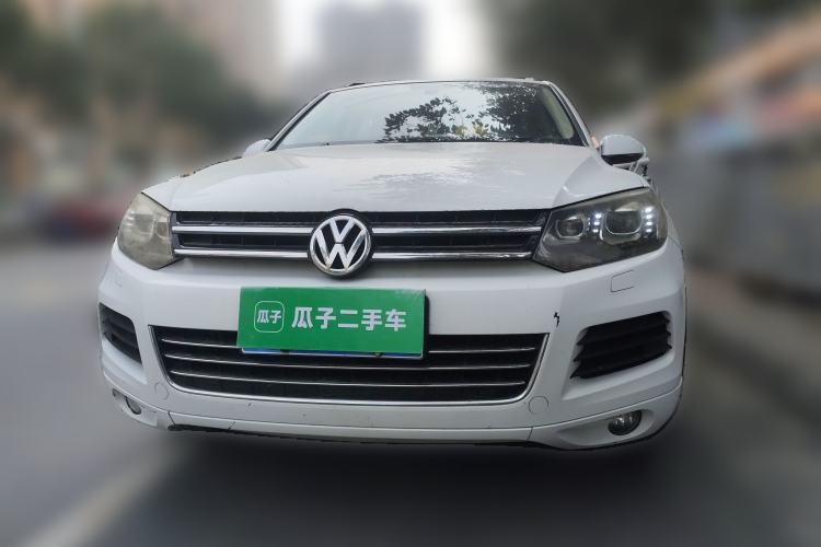 Used Volkswagen Touareg 2014 3.0 TSI New Edition Front