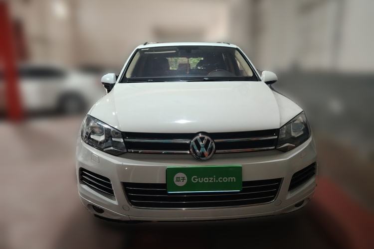 Used Volkswagen Touareg 2014 3.0 TSI New Edition Front