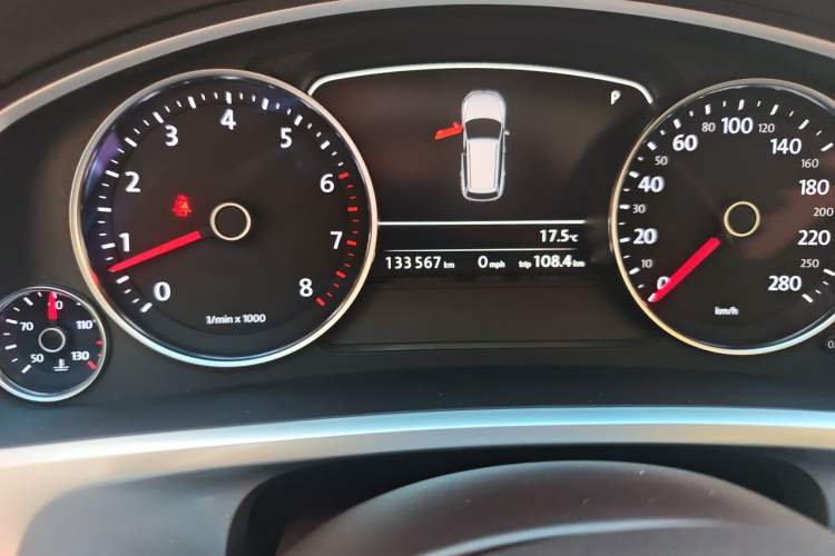 Used Volkswagen Touareg  Instrument Cluster