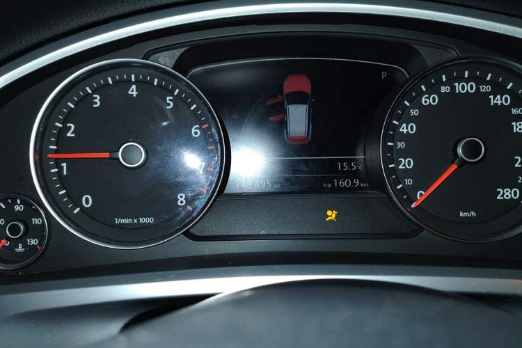 Used Volkswagen Touareg 2014 3.0 TSI New Edition Instrument Cluster
