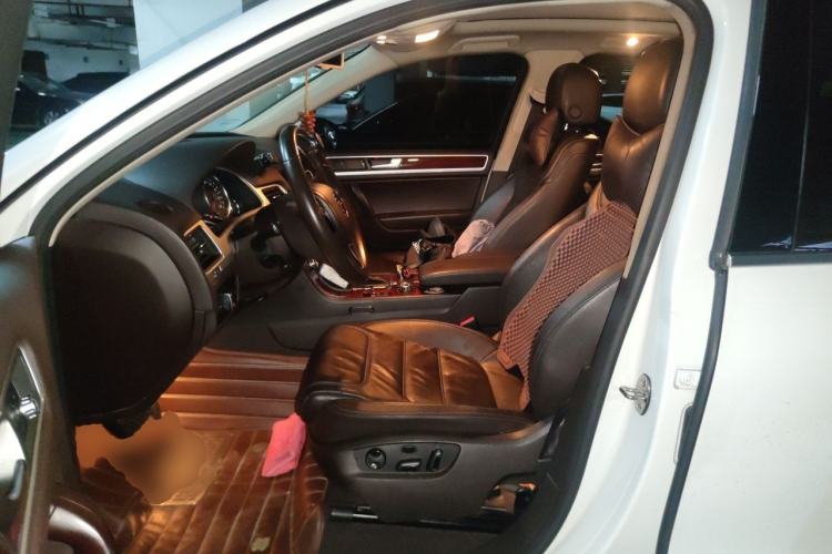 Used Volkswagen Touareg 2014 3.0 TSI New Edition Left Front Seat