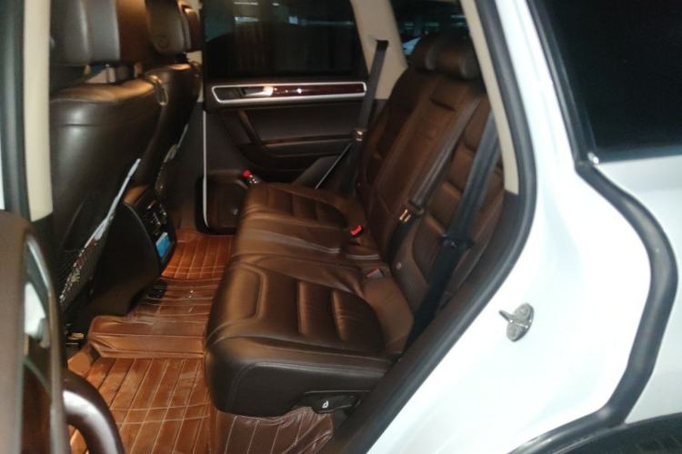 Used Volkswagen Touareg 2014 3.0 TSI New Edition Left Rear Seat