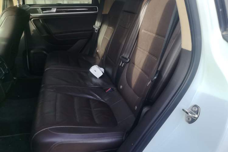 Used Volkswagen Touareg 2014 3.0 TSI New Edition Left Rear Seat