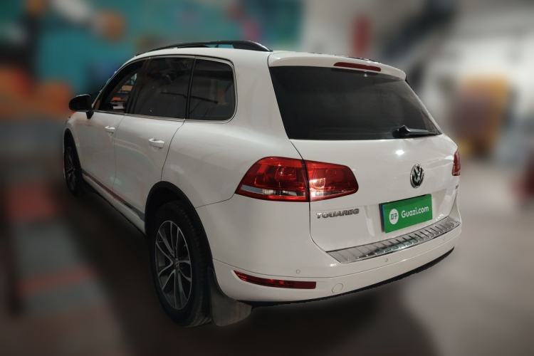 Used Volkswagen Touareg 2014 3.0 TSI New Edition Rear Left 45 Deg