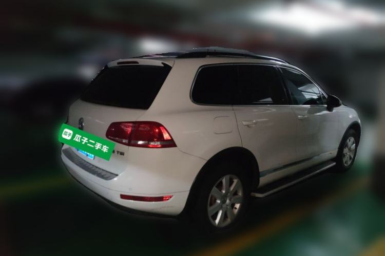 Used Volkswagen Touareg 2014 3.0 TSI New Edition Rear Right 45 Deg