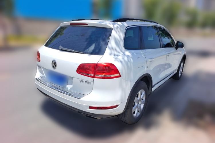 Used Volkswagen Touareg 2014 3.0 TSI New Edition Rear Right 45 Deg