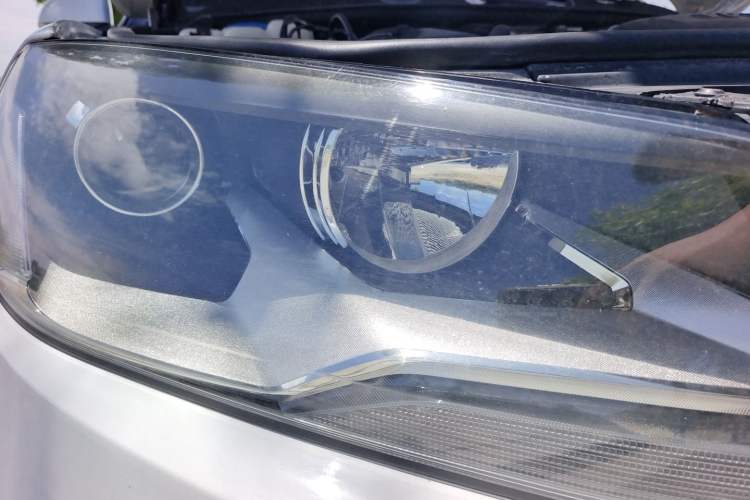 Used Volkswagen Touareg 2014 3.0 TSI New Edition Right Front Headlight