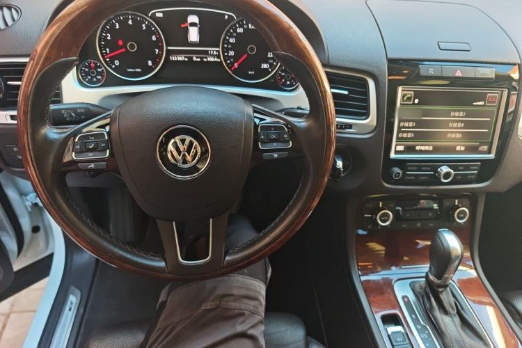 Used Volkswagen Touareg  Steering Wheel