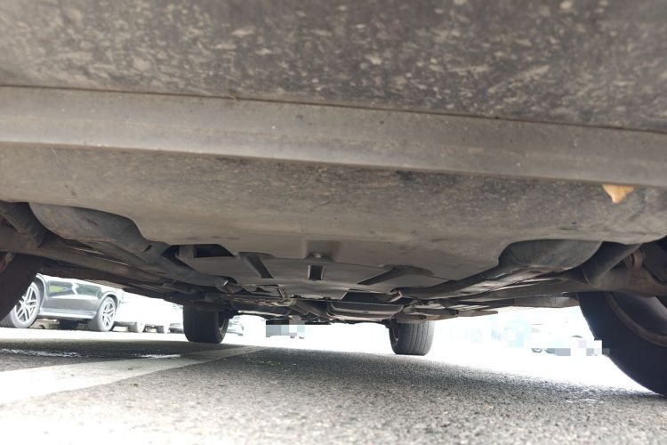 Used Volkswagen Touareg 2015 3.0 TSI Standard Model Chassis Front