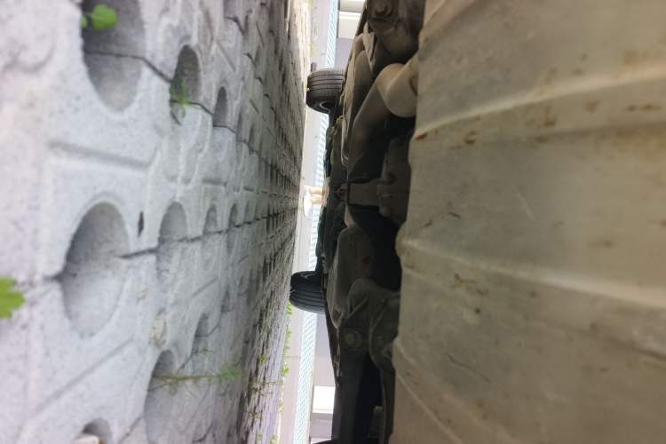 Used Volkswagen Touareg  Chassis Rear