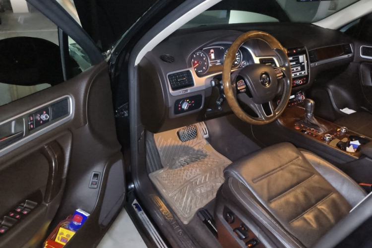 Used Volkswagen Touareg 2015 3.0 TSI Luxury Model Driver Seat
