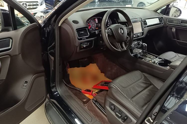 Used Volkswagen Touareg 2015 3.0 TSI Standard Model Driver Seat