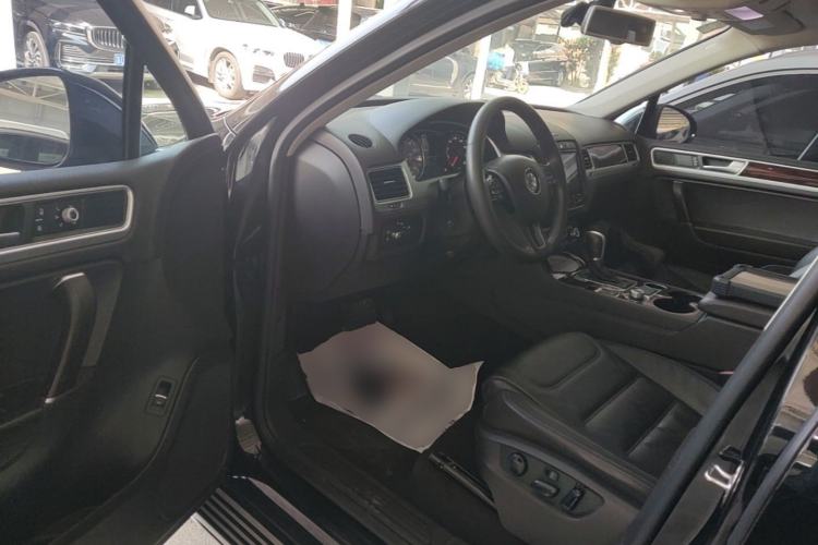 Used Volkswagen Touareg 2015 3.0 TSI Standard Model Driver Seat
