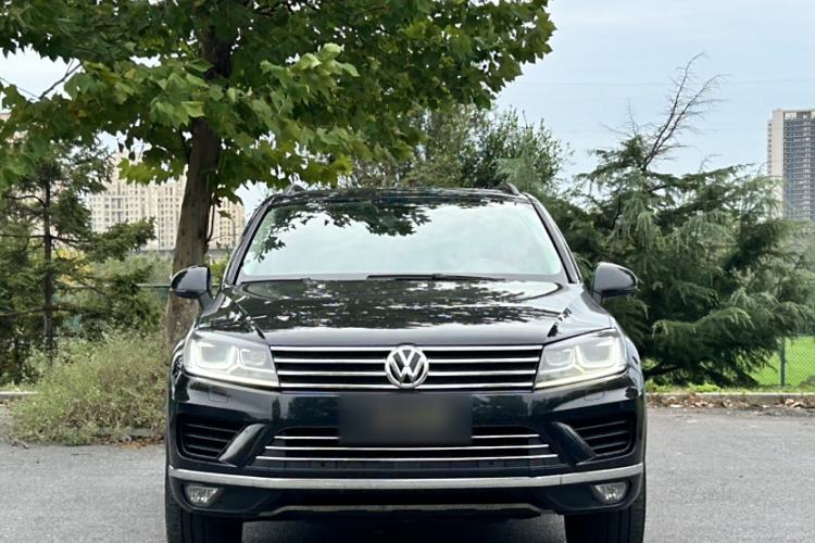 Used Volkswagen Touareg 2015 3.0 TSI Standard Model Exterior 2