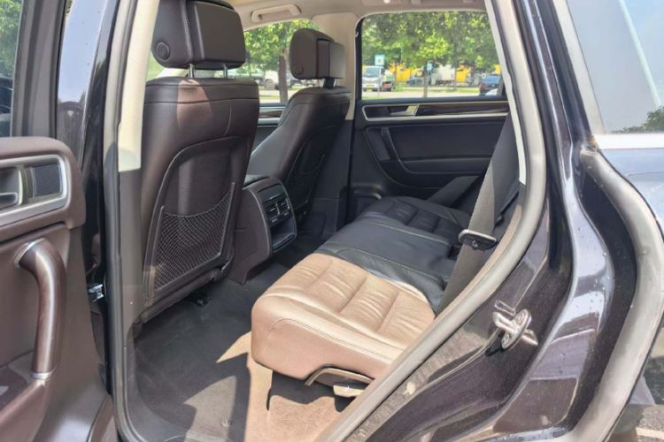 Used Volkswagen Touareg 2015 3.0 TSI Standard Model Exterior 3