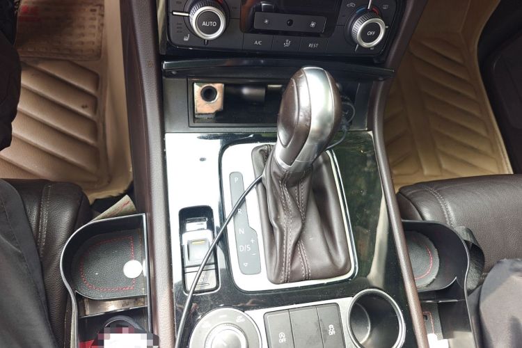 Used Volkswagen Touareg 2015 3.0 TSI Standard Model Gear Lever