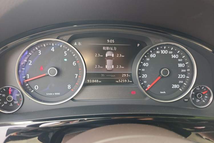 Used Volkswagen Touareg 2015 3.0 TSI Standard Model Instrument Cluster