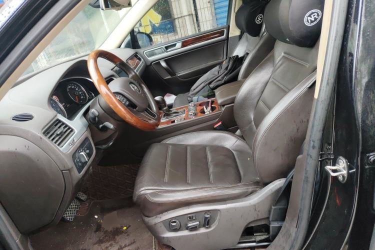 Used Volkswagen Touareg 2015 3.0 TSI Comfort Model Left Front Seat