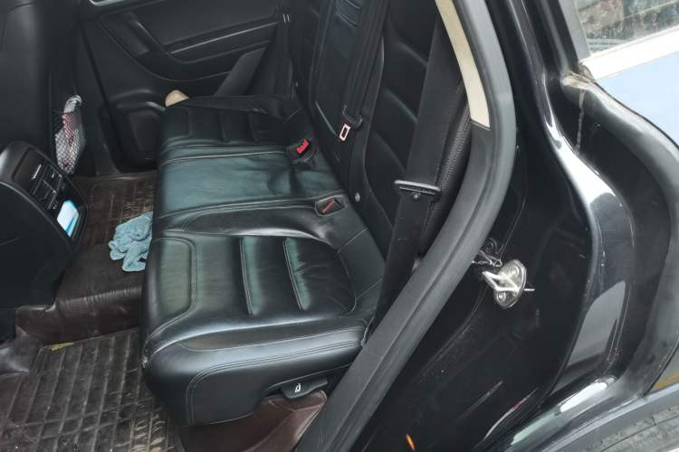 Used Volkswagen Touareg 2015 3.0 TDI Diesel Standard Model Left Rear Seat