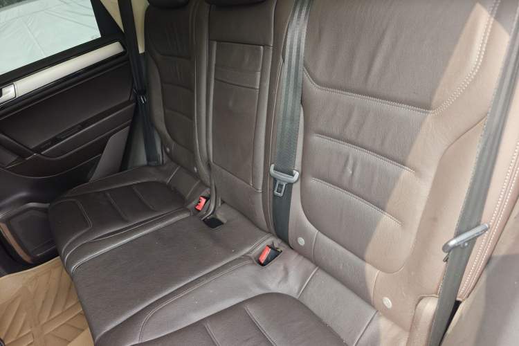 Used Volkswagen Touareg 2015 3.0 TSI Standard Model Left Rear Seat