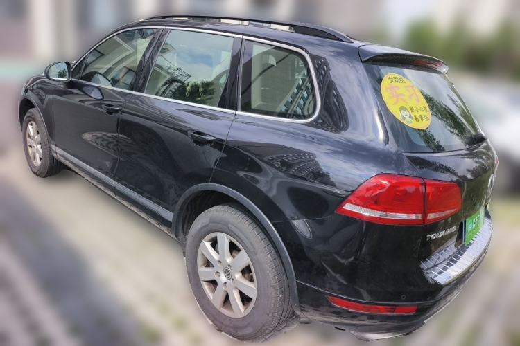 Used Volkswagen Touareg  Rear Left 45 Deg