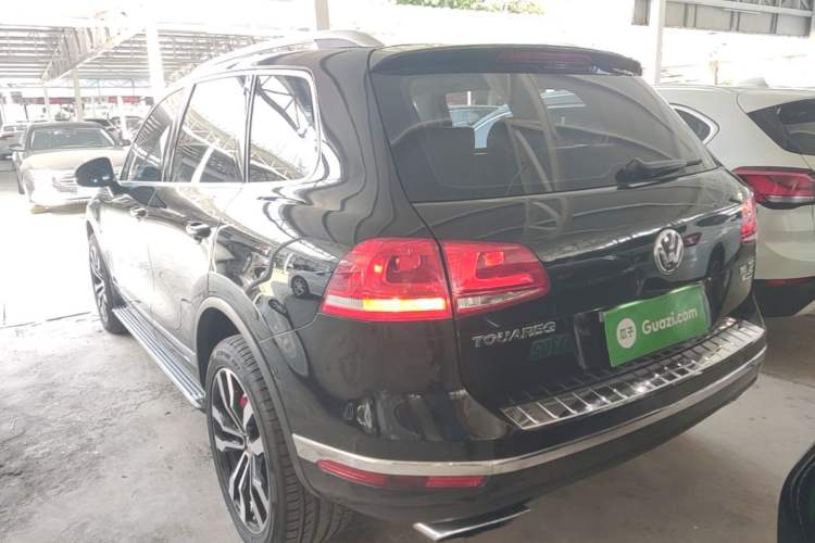 Used Volkswagen Touareg 2015 3.0 TSI Standard Model Rear Left 45 Deg
