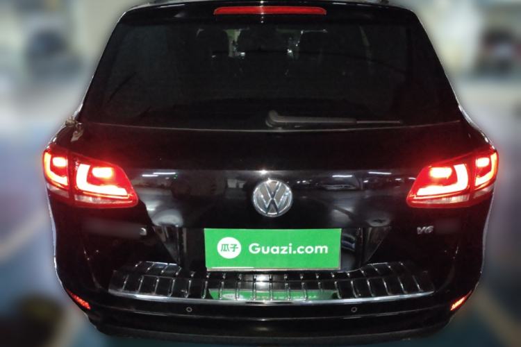 Used Volkswagen Touareg 2015 3.0 TDI Diesel Comfort Model Rear