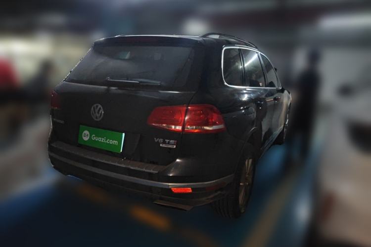 Used Volkswagen Touareg 2015 3.0 TSI Standard Model Rear Right 45 Deg