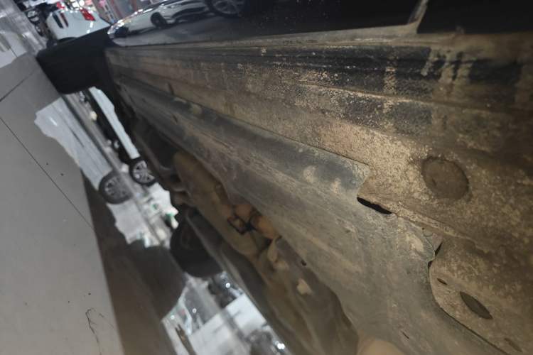 Used Volkswagen Touareg 2015 3.0 TSI Standard Model Right Side Sill