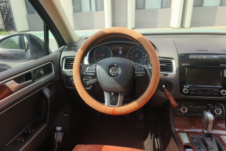 Used Volkswagen Touareg  Steering Wheel