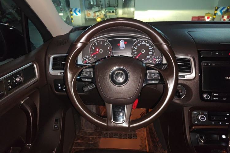 Used Volkswagen Touareg 2015 3.0 TSI Standard Model Steering Wheel