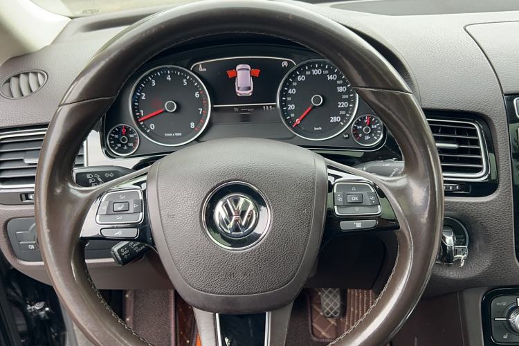 Used Volkswagen Touareg 2015 3.0 TSI Standard Model Steering Wheel