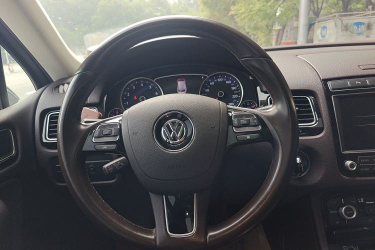 Used Volkswagen Touareg 2015 3.0 TSI Standard Model Steering Wheel