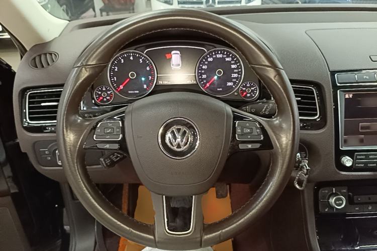 Used Volkswagen Touareg 2015 3.0 TSI Standard Model Steering Wheel