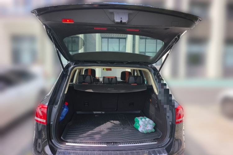 Used Volkswagen Touareg  Trunk