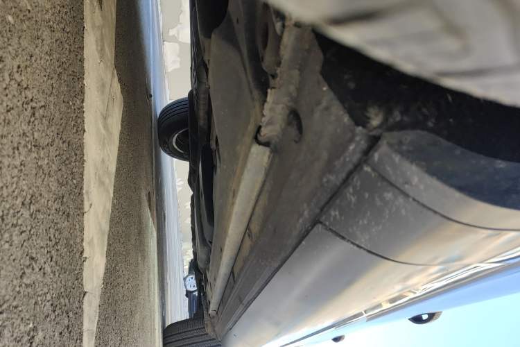 Used Volkswagen Touareg 2015 3.0 TSI Comfort Model Chassis Front Left