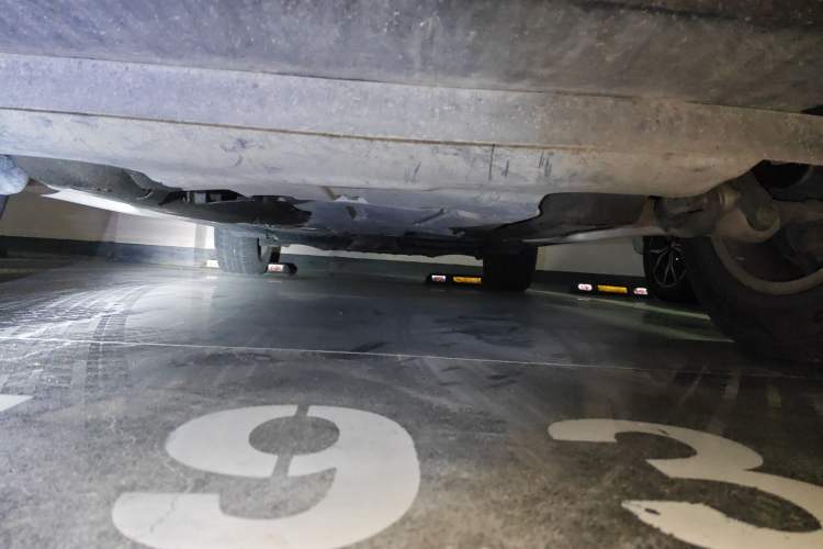 Used Volkswagen Touareg 2015 3.0 TSI Standard Model Chassis Front