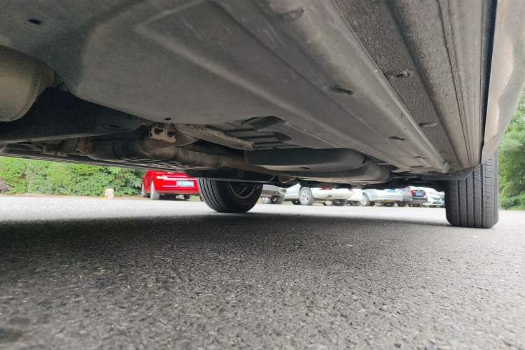 Used Volkswagen Touareg 2015 3.0 TSI Comfort Model Chassis Rear Left