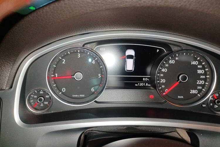 Used Volkswagen Touareg 2015 3.0 TDI Diesel Comfort Model Instrument Cluster