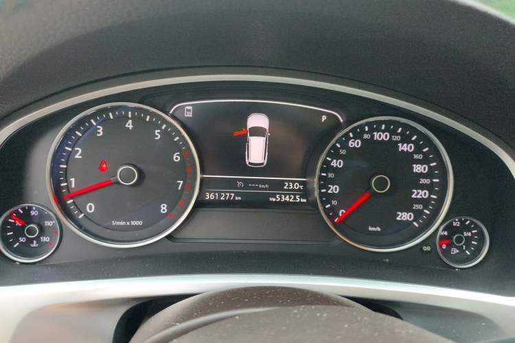 Used Volkswagen Touareg 2015 3.0 TSI Comfort Model Instrument Cluster